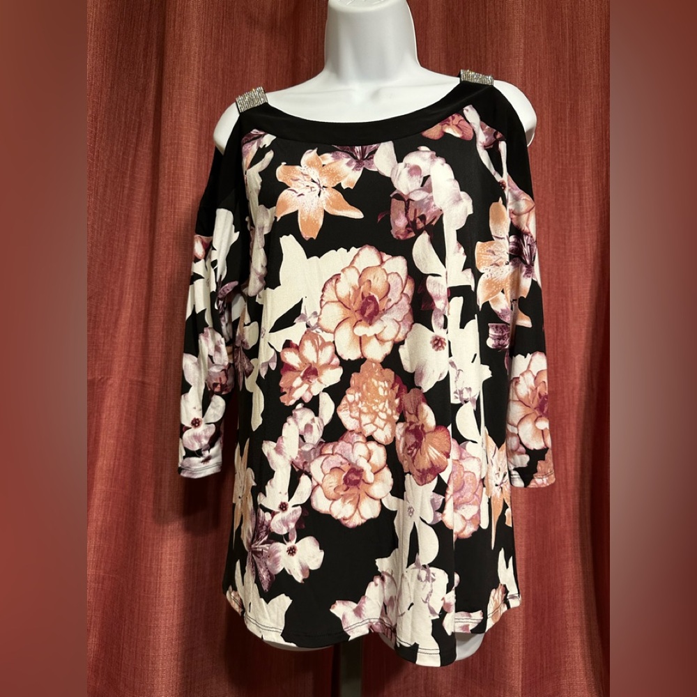 Beautiful Floral Bling “Diana Belle” No Iron Tank Top !!!
